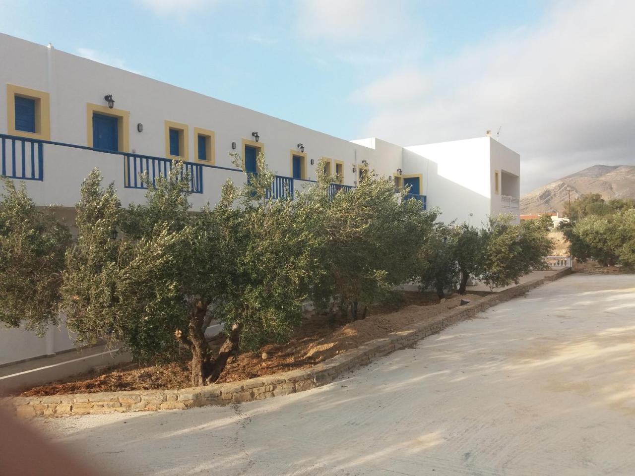 Aeriko Hotel Apartments Agia Marina  Exterior foto